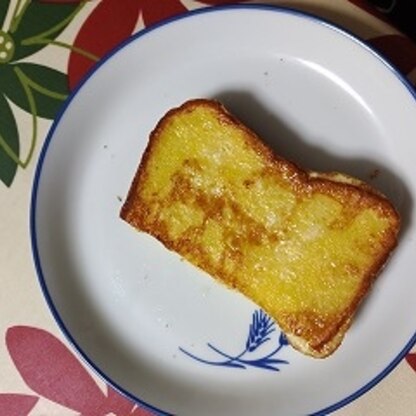ももかほっぺさん♪ランチにフレンチトーストいただきました(*^-^*)豆乳で健康的なレシピありがとうございます♡とてもおいしかったです